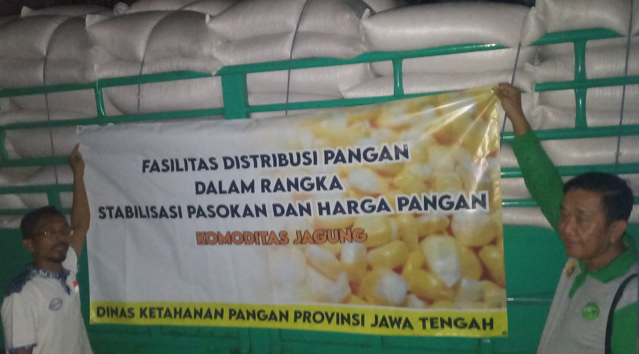 Dishanpan Jateng Gandeng Seknas BUMP Indonesia Distribusikan Jagung Kepada Peternak Karanganyar